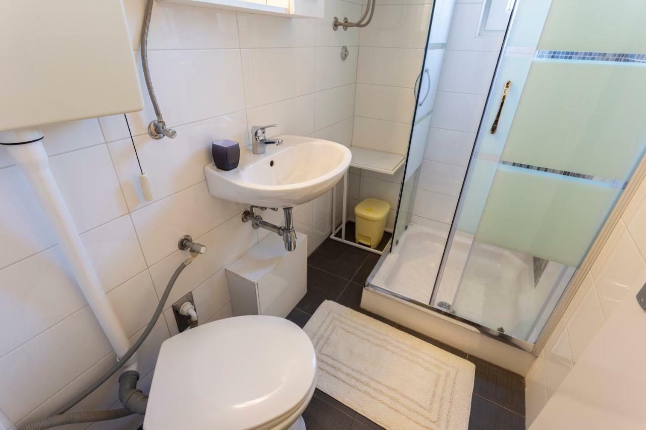 Apartment Anna With Free Private Parking Пула Экстерьер фото