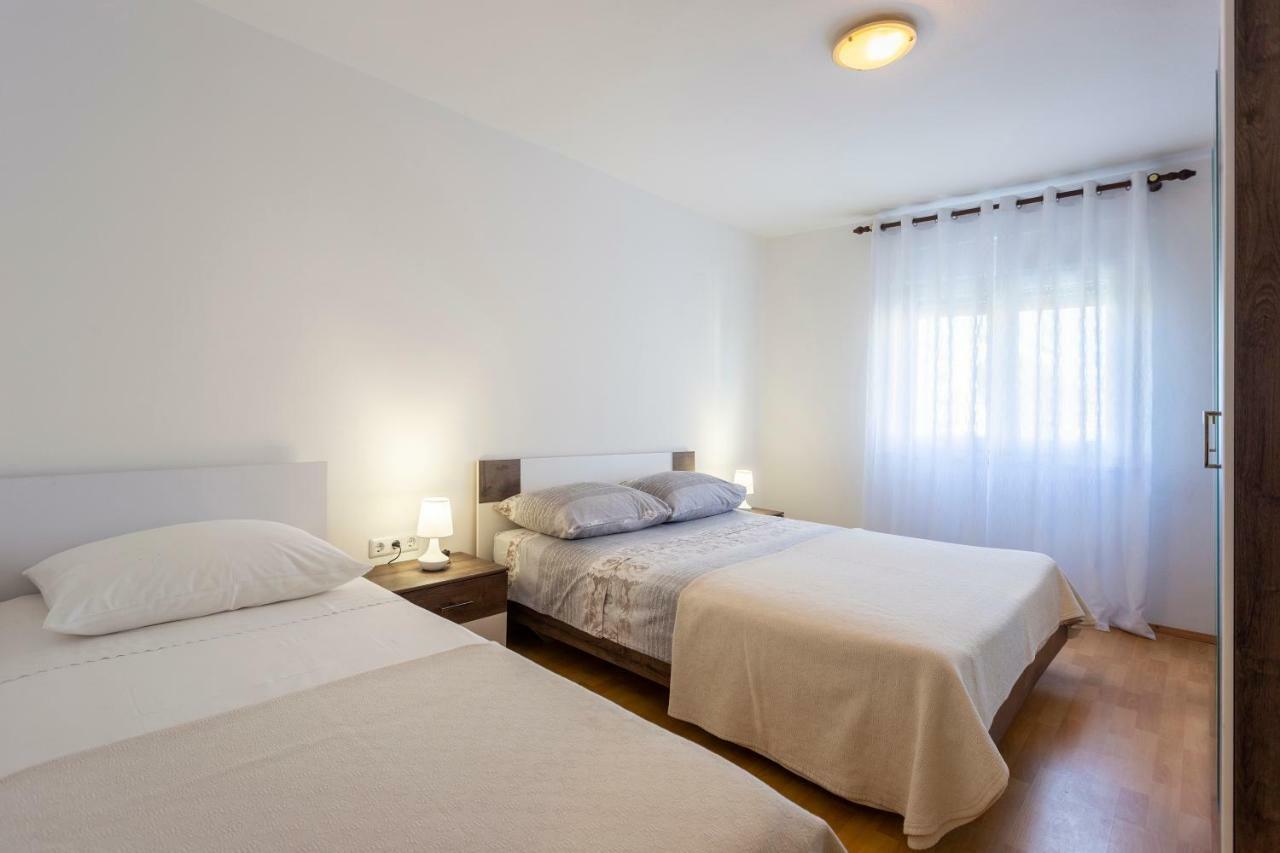 Apartment Anna With Free Private Parking Пула Экстерьер фото